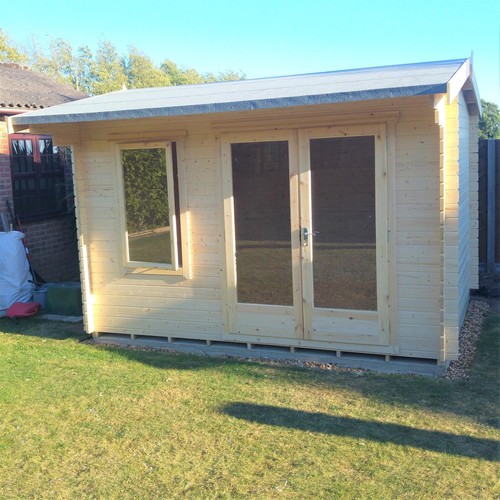 Marlborough log cabin - 10,